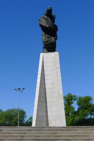 monument1