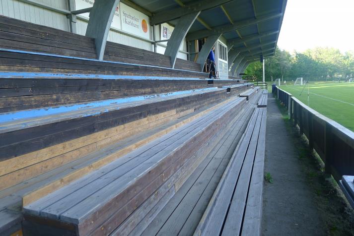 west stand2