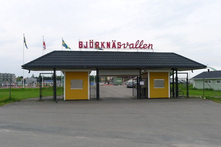Bjoerknaesvallen-entrance.JPG