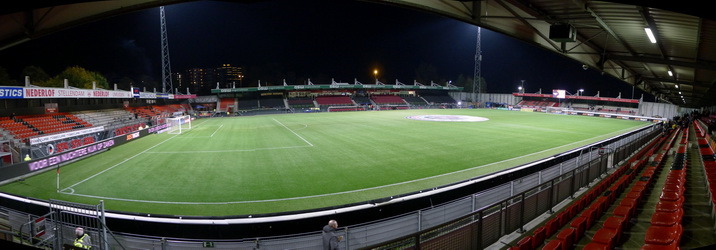 Pano-Stadion-Woudestein3.JPG