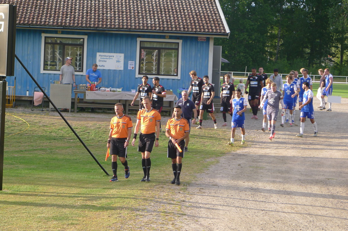 Players-and-officials.JPG