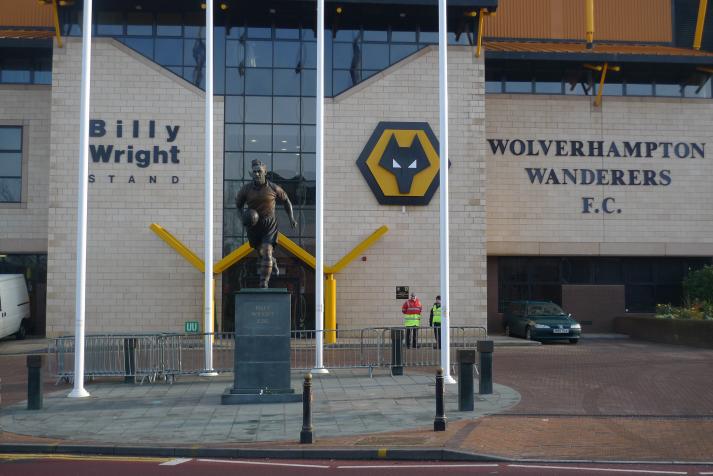 billy wright, statue